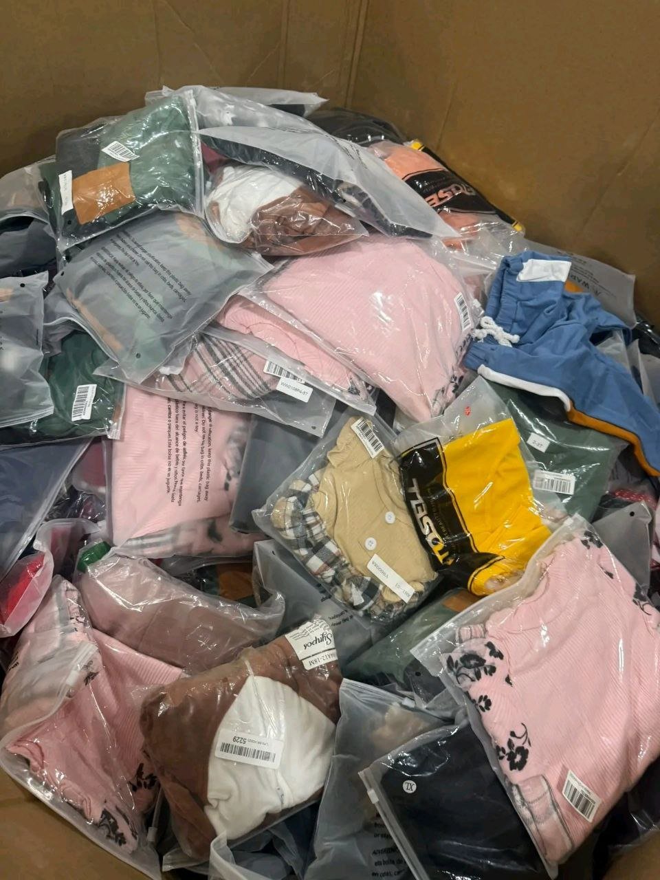 Kids Clothing Pallet - Image 2