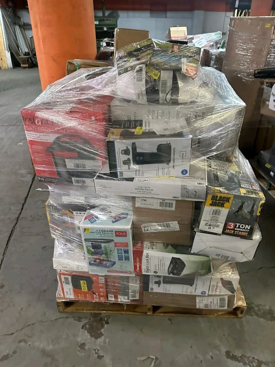 Walmart General Merchandise Truckload - Image 8