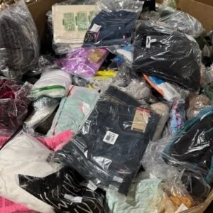 amazon-clothing-truckload